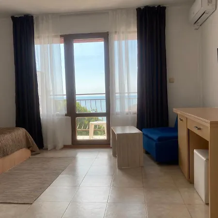 Family Rai-only Adults 3*