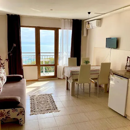 Family Rai-only Adults 3*