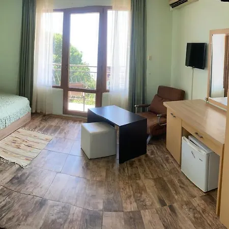 Family Rai-only Adults Ξενοδοχείο 3*