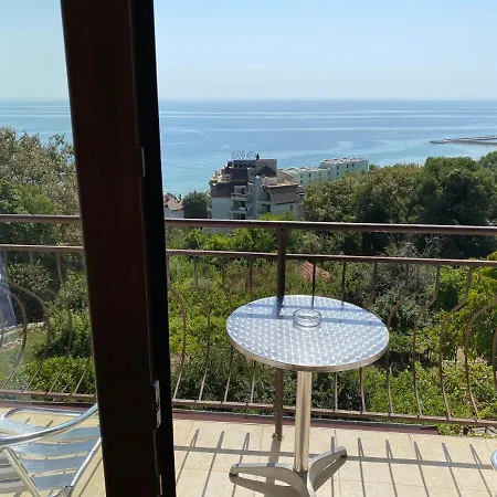 Family Rai-only Adults 3*