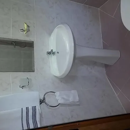 Family Rai-only Adults